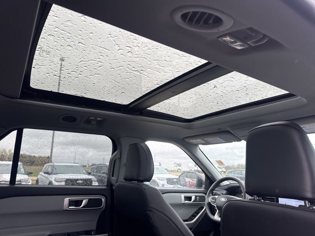 2023 Ford Explorer XLT Random Lake WI