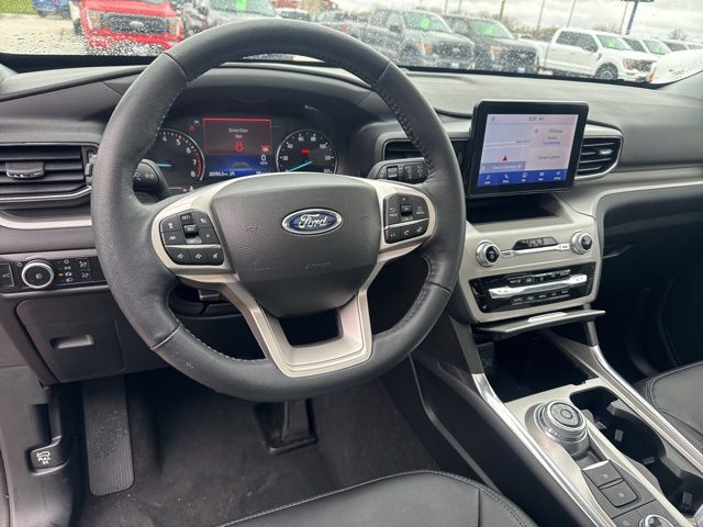 2023 Ford Explorer XLT Random Lake WI