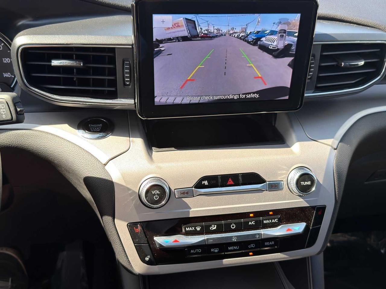 2023 Ford Explorer XLT Irving TX