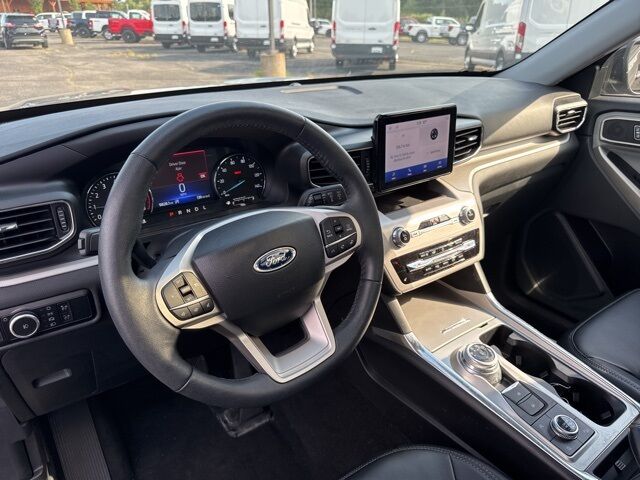 2023 Ford Explorer XLT Pine River MN