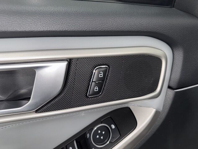 2023 Ford Explorer XLT Pine River MN