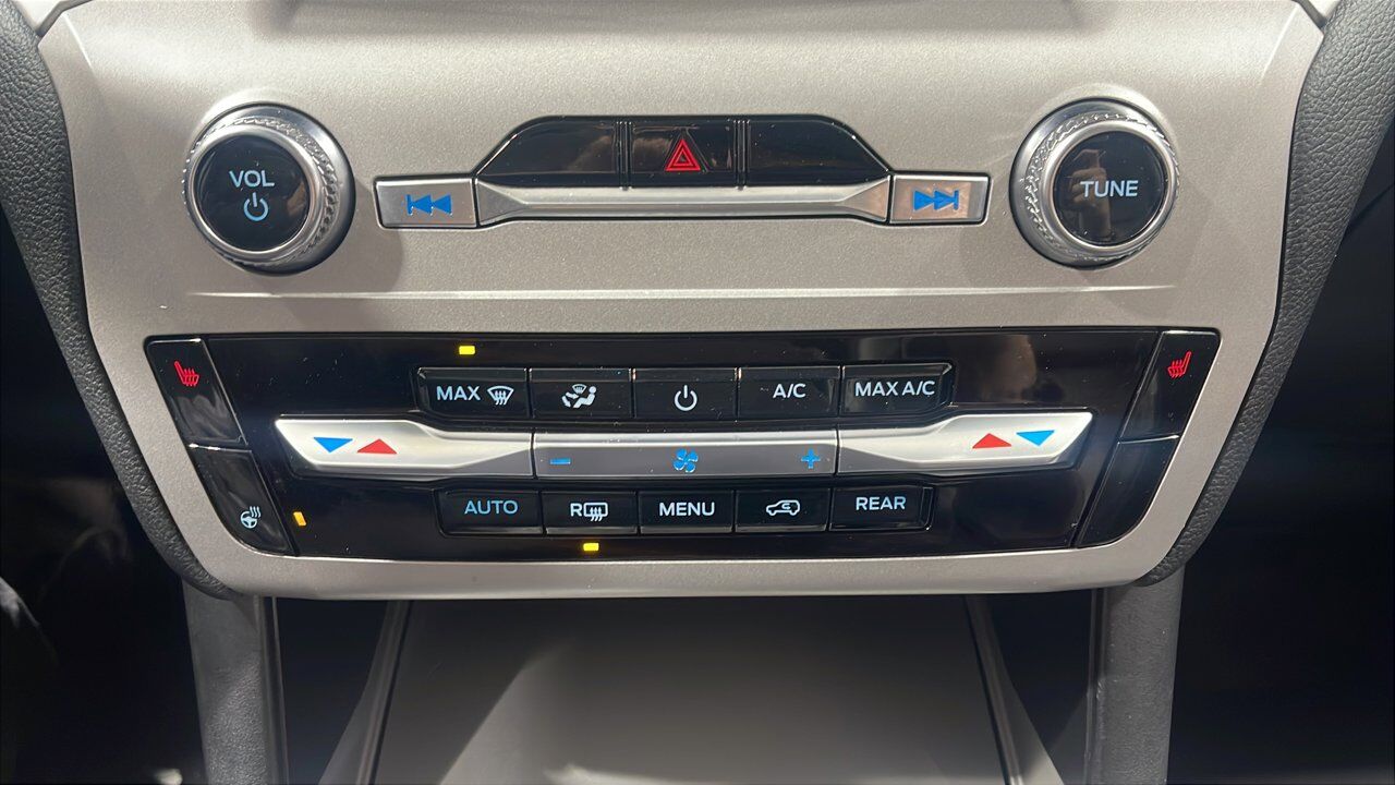 2023 Ford Explorer XLT Sherwood Park AB