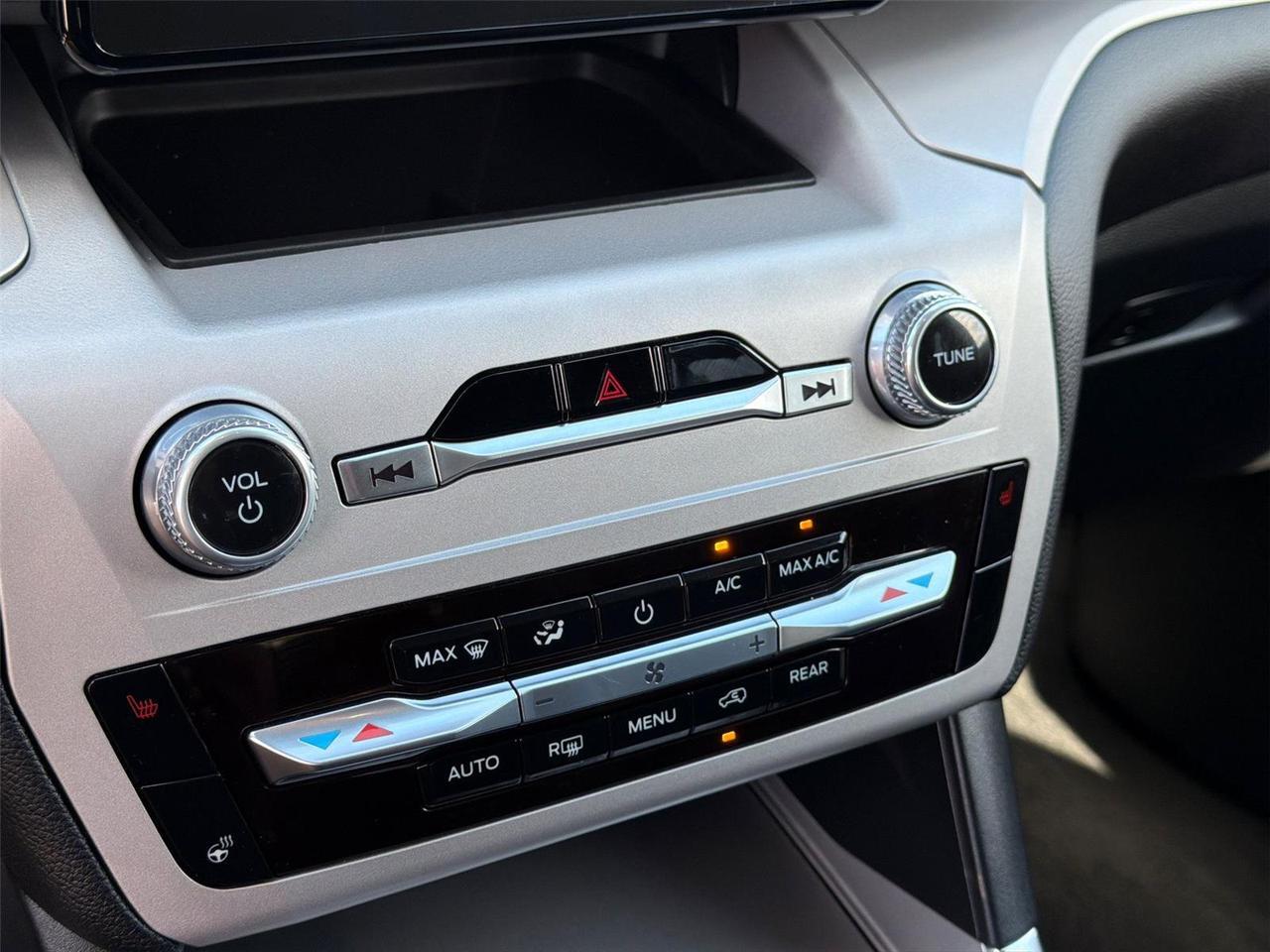 2023 Ford Explorer XLT Hagerstown MD