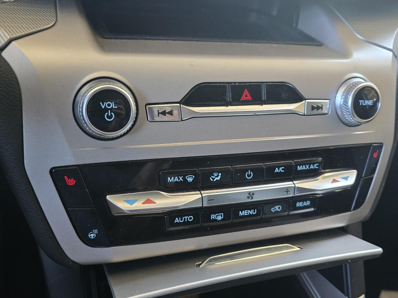 2023 Ford Explorer XLT Gaithersburg MD