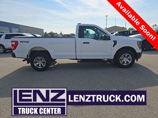 2023_Ford_F-150_4x4 Regular Cab XL_ Fond du Lac WI