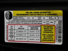 2023 Ford F-150 4x4 SUperCrew Lariat Fond du Lac WI