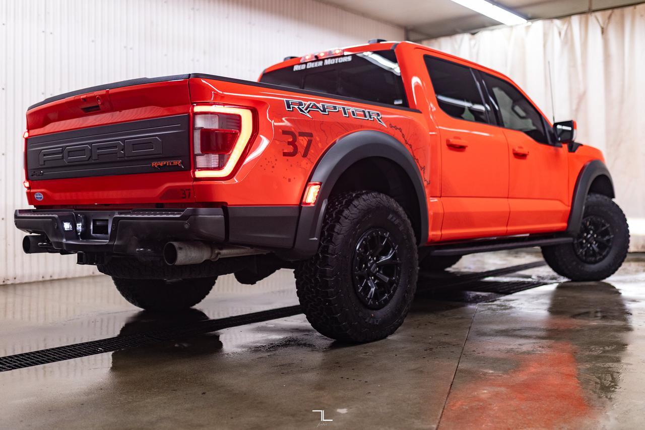 2023 Ford F-150 4x4 Super Crew Raptor Leather Roof Nav BCam Red Deer AB