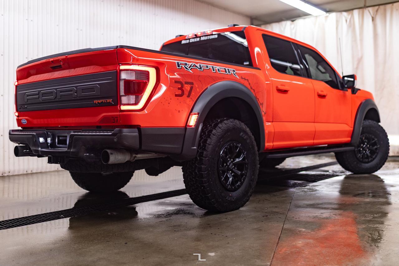 2023 Ford F-150 4x4 Super Crew Raptor Leather Roof Nav BCam Red Deer AB