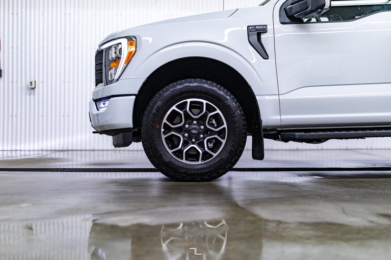 2023 Ford F-150 4x4 Super Crew XLT FX4 Nav Roof BCam Red Deer AB