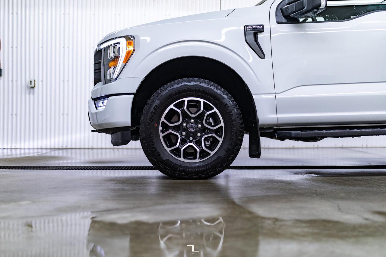 2023 Ford F-150 4x4 Super Crew XLT FX4 Nav Roof BCam Red Deer AB