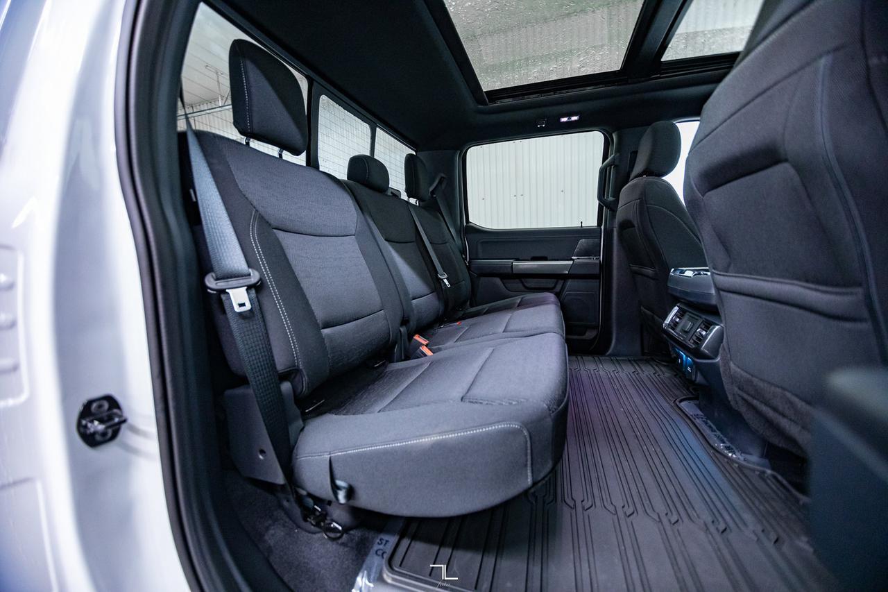 2023 Ford F-150 4x4 Super Crew XLT FX4 Nav Roof BCam Red Deer AB