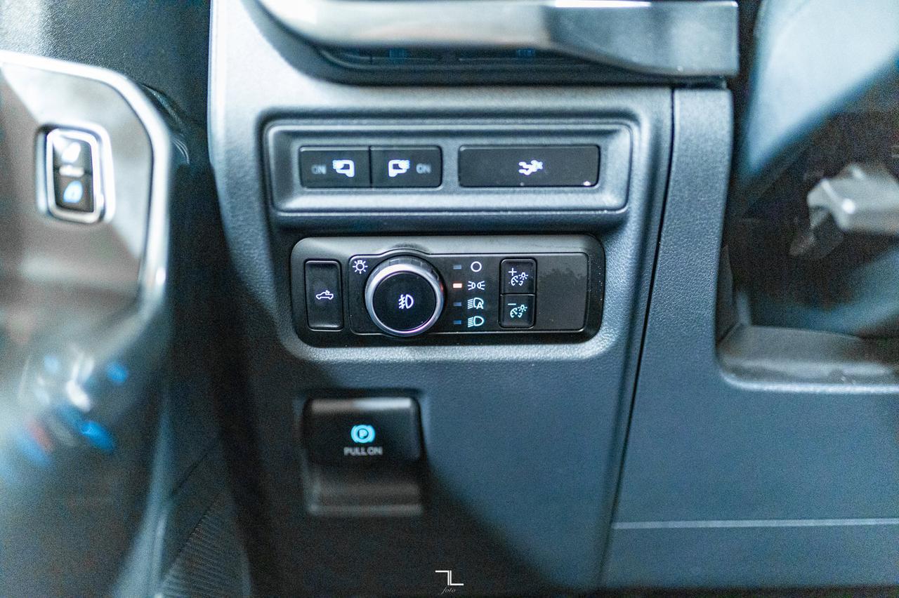 2023 Ford F-150 4x4 Super Crew XLT Sport Nav BCam Red Deer AB