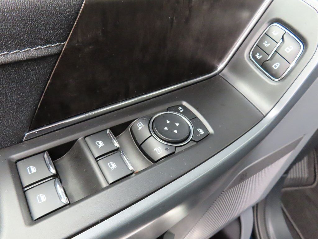 2023 Ford F-150 4x4 SuperCrew Lariat Fond du Lac WI