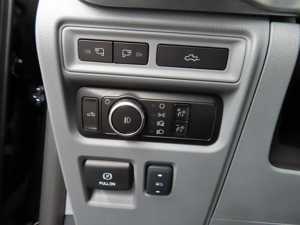 2023 Ford F-150 4x4 SuperCrew Lariat Fond du Lac WI