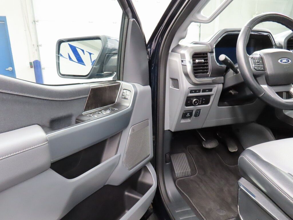 2023 Ford F-150 4x4 SuperCrew Lariat Fond du Lac WI