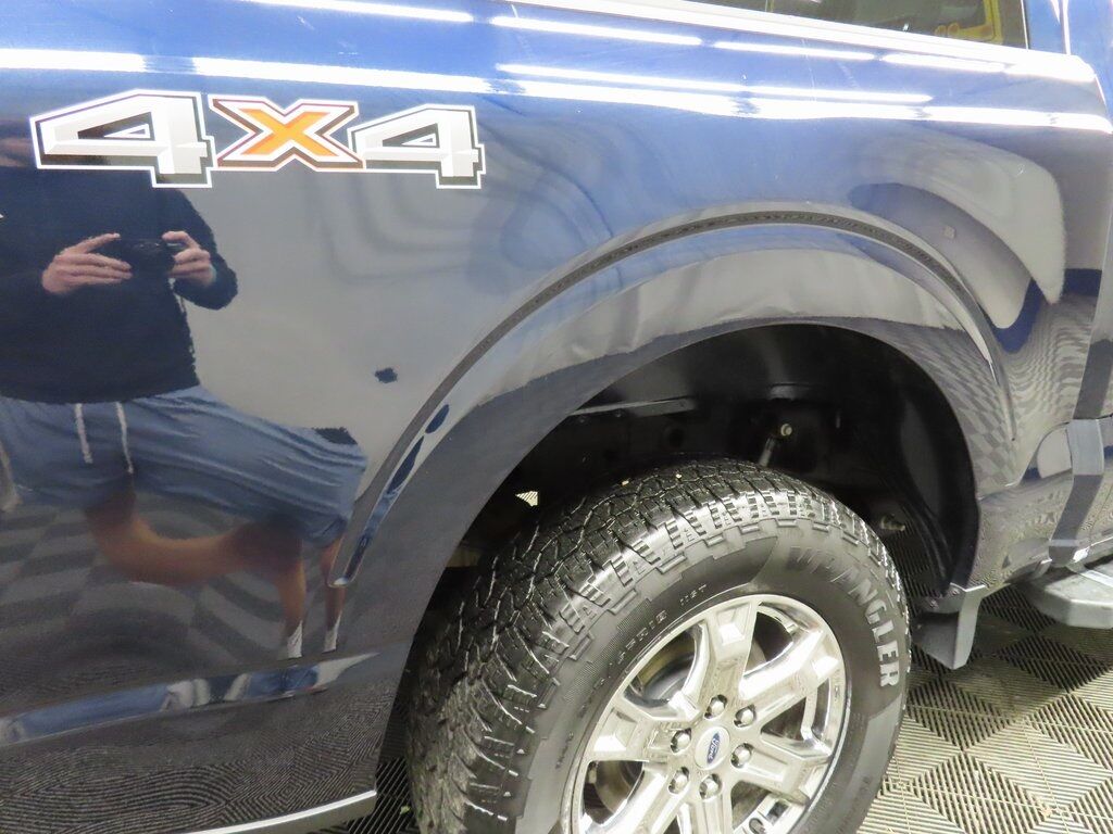 2023 Ford F-150 4x4 SuperCrew Lariat Fond du Lac WI