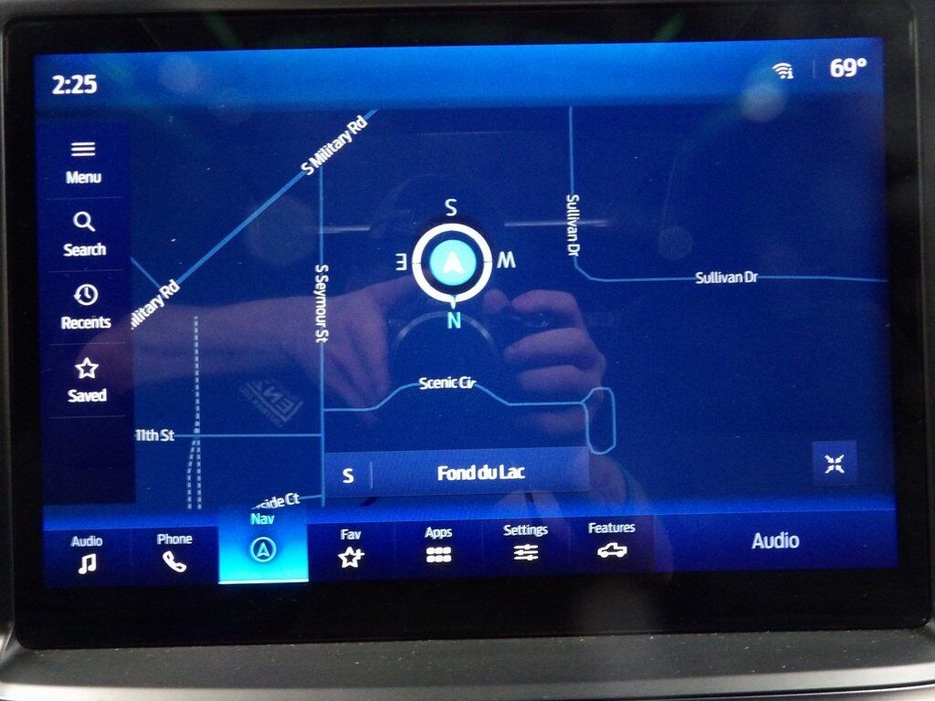 2023 Ford F-150 4x4 SuperCrew Lariat Fond du Lac WI