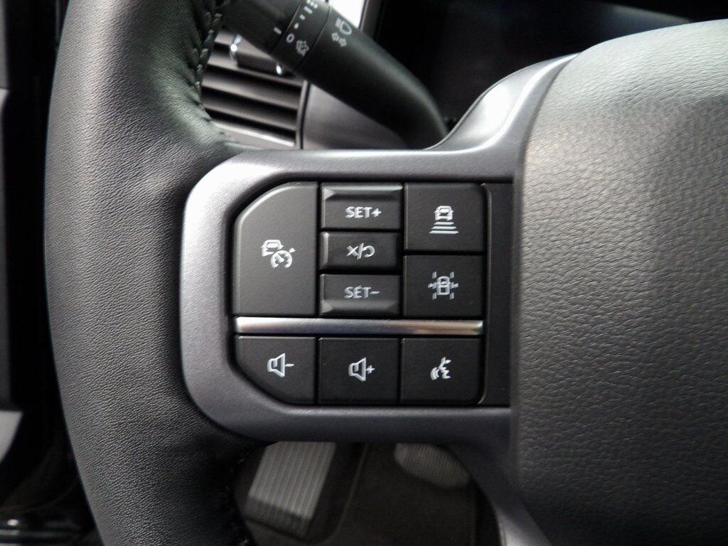 2023 Ford F-150 4x4 SuperCrew Lariat Fond du Lac WI