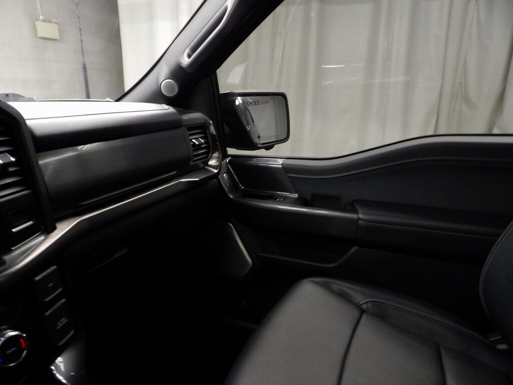 2023 Ford F-150 4x4 SuperCrew Lariat Fond du Lac WI