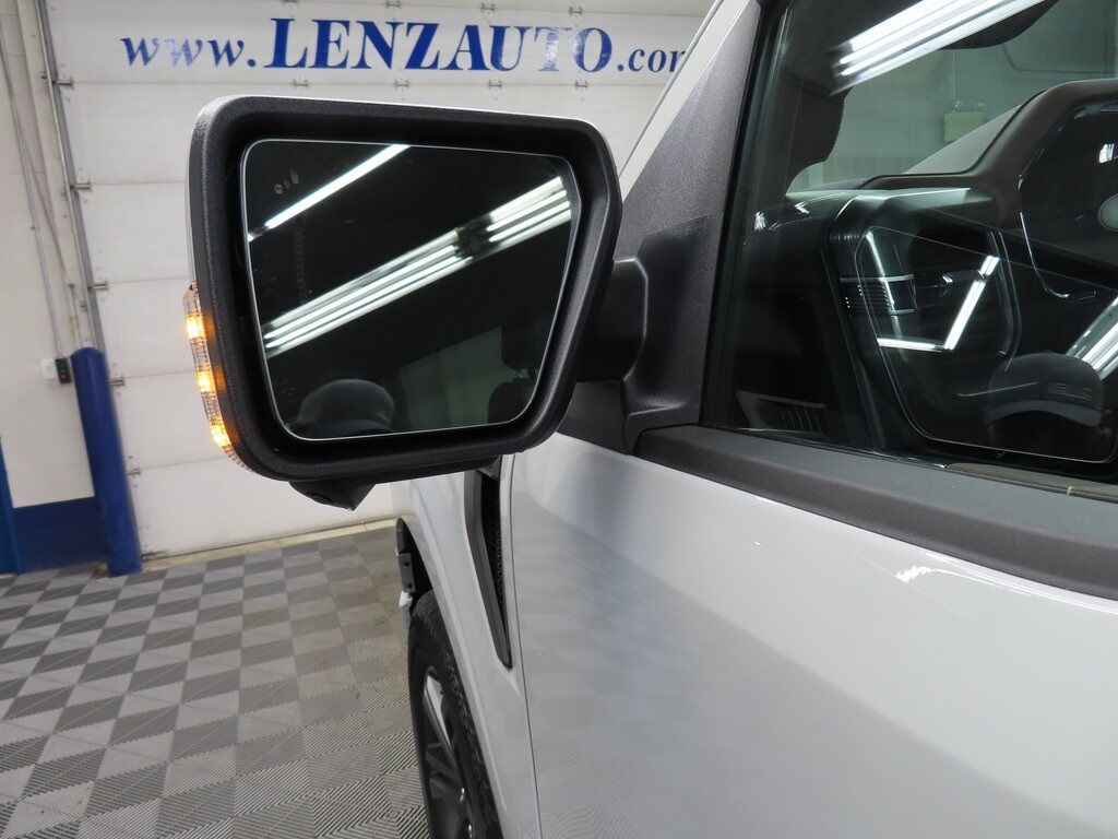 2023 Ford F-150 4x4 SuperCrew Lariat Fond du Lac WI