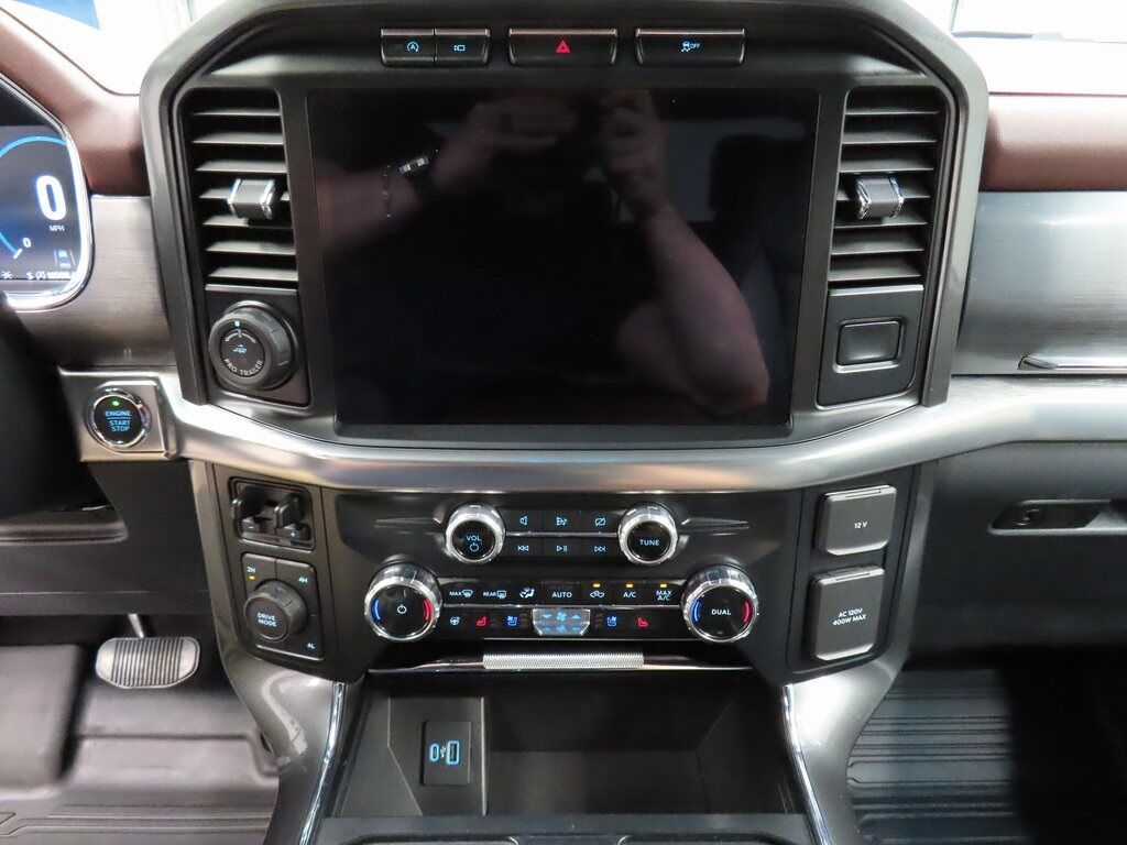 2023 Ford F-150 4x4 SuperCrew Lariat Fond du Lac WI
