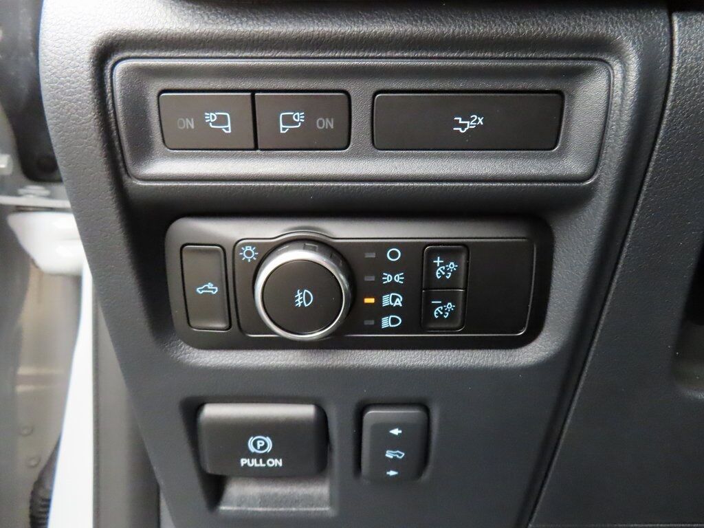 2023 Ford F-150 4x4 SuperCrew Lariat Fond du Lac WI