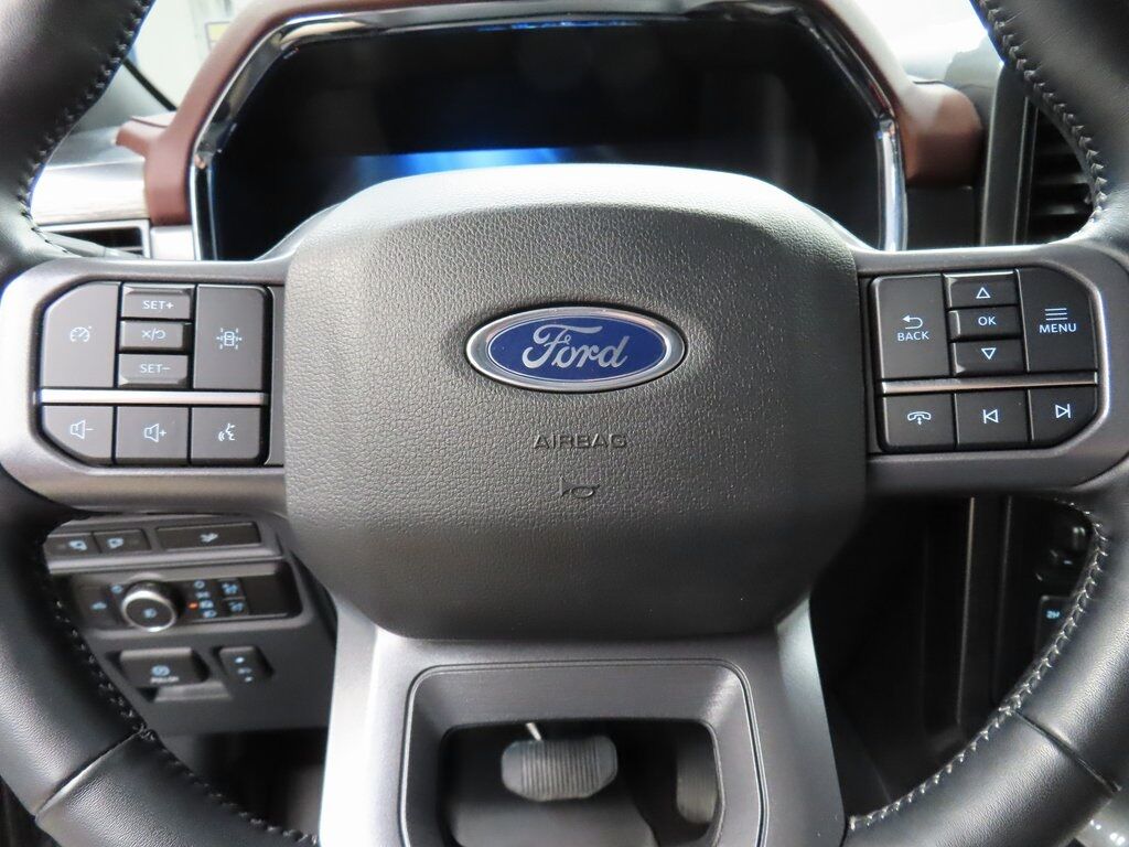 2023 Ford F-150 4x4 SuperCrew Lariat Fond du Lac WI