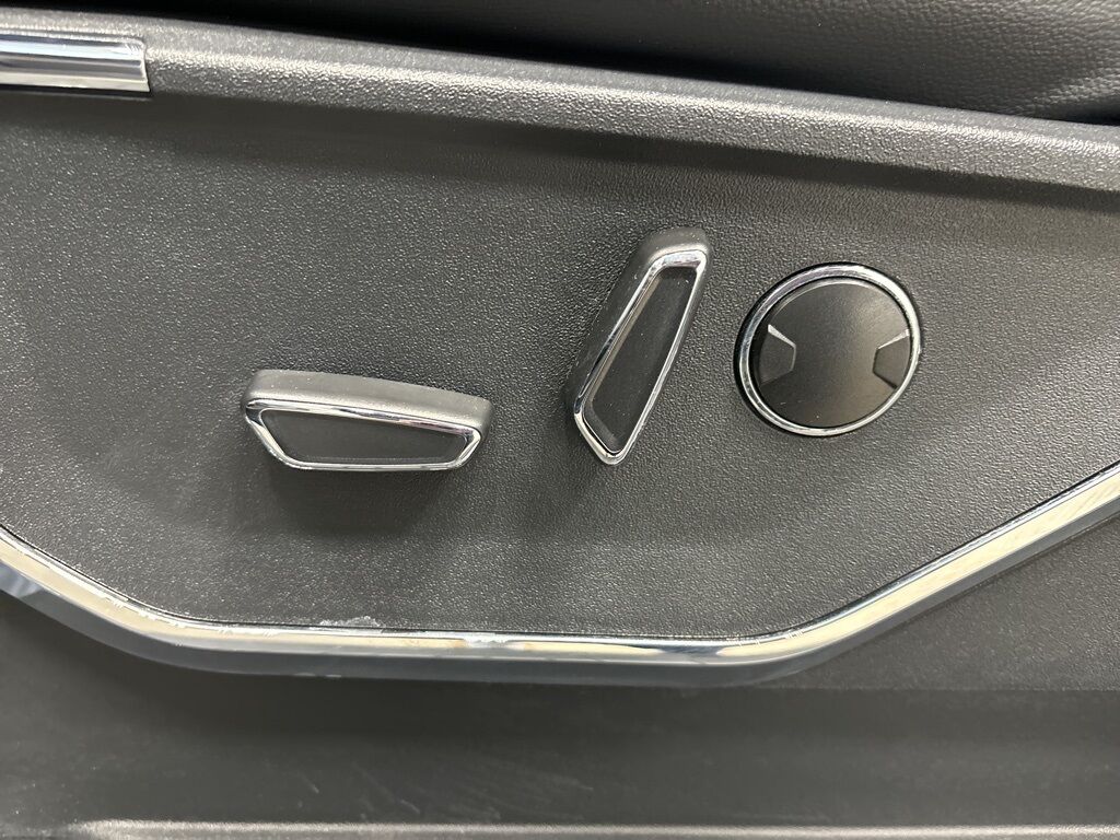 2023 Ford F-150 4x4 SuperCrew Lariat Fond du Lac WI