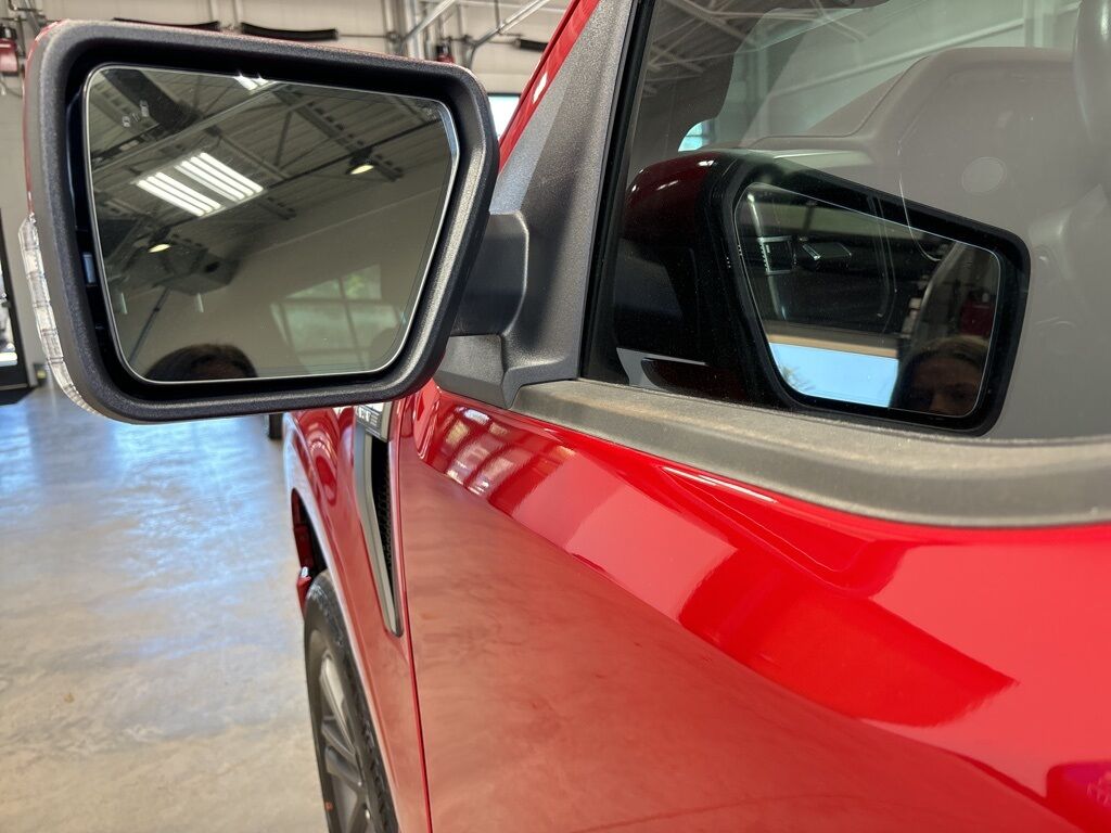 2023 Ford F-150 4x4 SuperCrew Lariat Fond du Lac WI