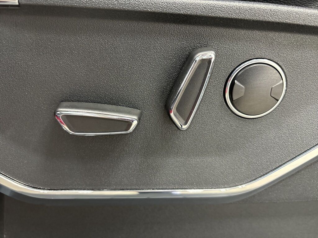 2023 Ford F-150 4x4 SuperCrew Lariat Fond du Lac WI