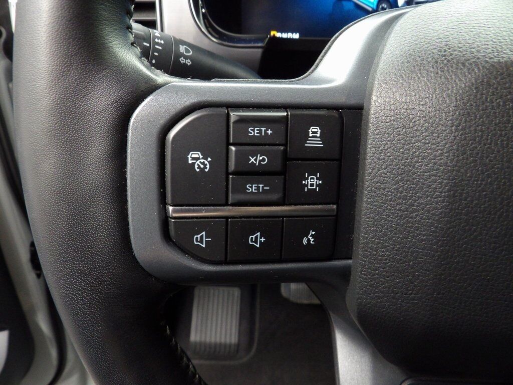 2023 Ford F-150 4x4 SuperCrew Lariat Fond du Lac WI