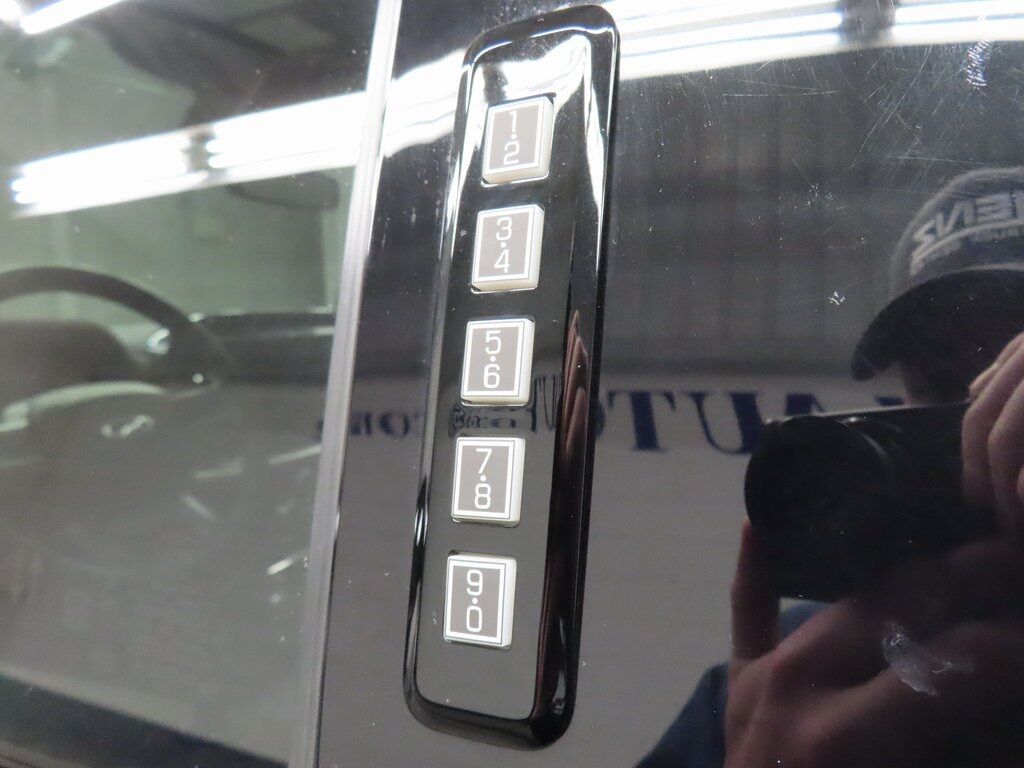 2023 Ford F-150 4x4 SuperCrew Lariat Fond du Lac WI