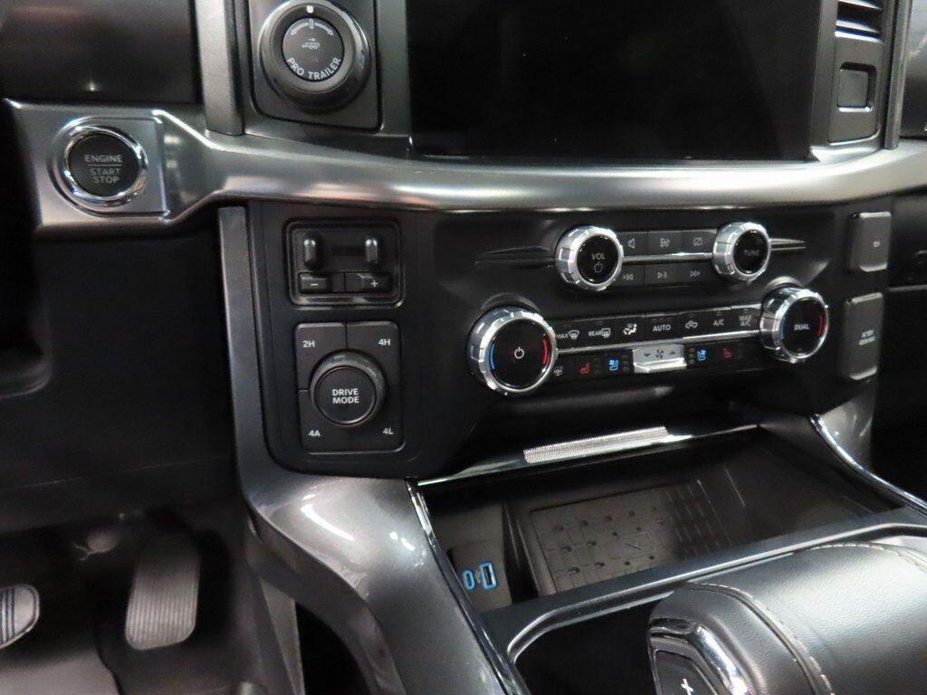 2023 Ford F-150 4x4 SuperCrew Lariat Fond du Lac WI