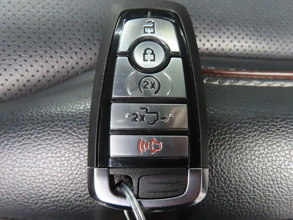 2023 Ford F-150 4x4 SuperCrew Lariat Fond du Lac WI