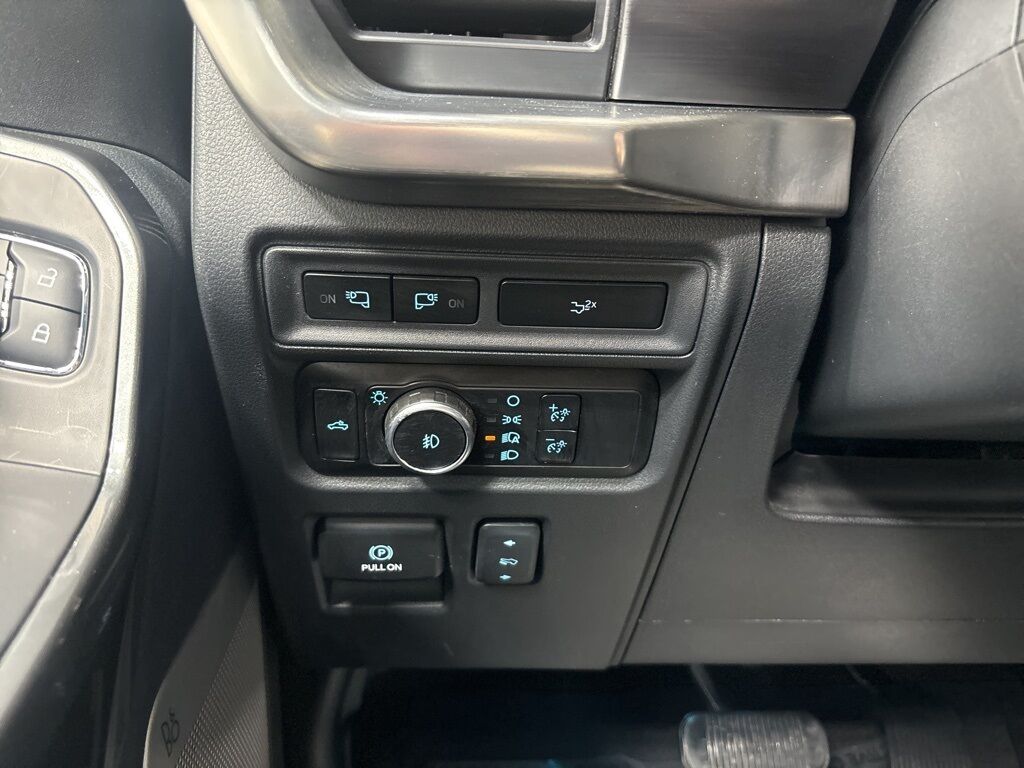 2023 Ford F-150 4x4 SuperCrew Lariat Fond du Lac WI