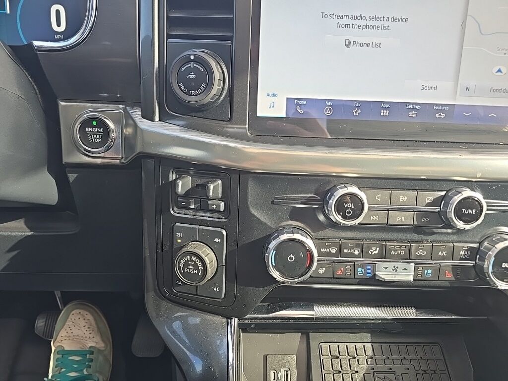 2023 Ford F-150 4x4 SuperCrew Lariat Fond du Lac WI