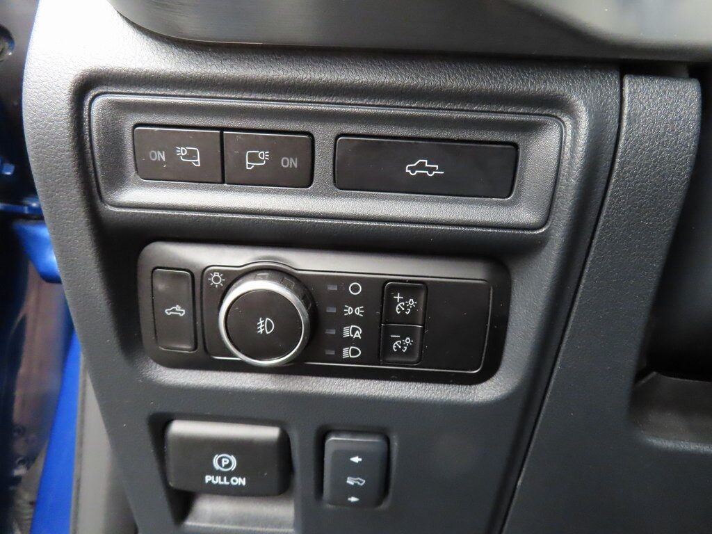 2023 Ford F-150 4x4 SuperCrew Lariat Fond du Lac WI