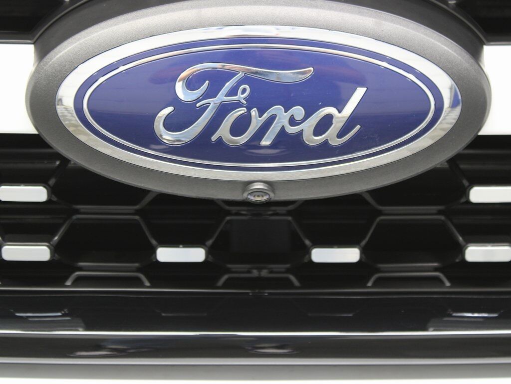 2023 Ford F-150 4x4 SuperCrew Lariat Fond du Lac WI