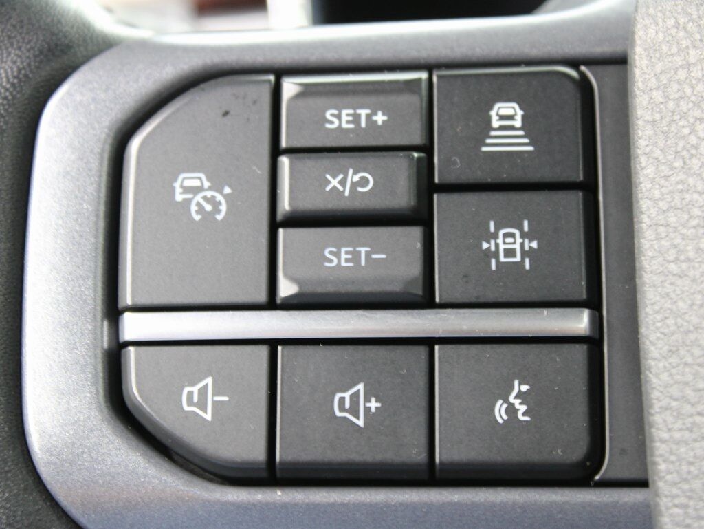 2023 Ford F-150 4x4 SuperCrew Lariat Fond du Lac WI