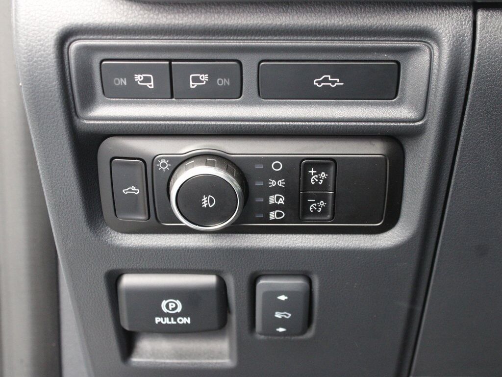 2023 Ford F-150 4x4 SuperCrew Lariat Fond du Lac WI