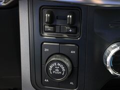 2023 Ford F-150 4x4 SuperCrew Lariat Fond du Lac WI