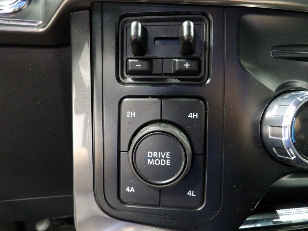 2023 Ford F-150 4x4 SuperCrew Lariat Fond du Lac WI