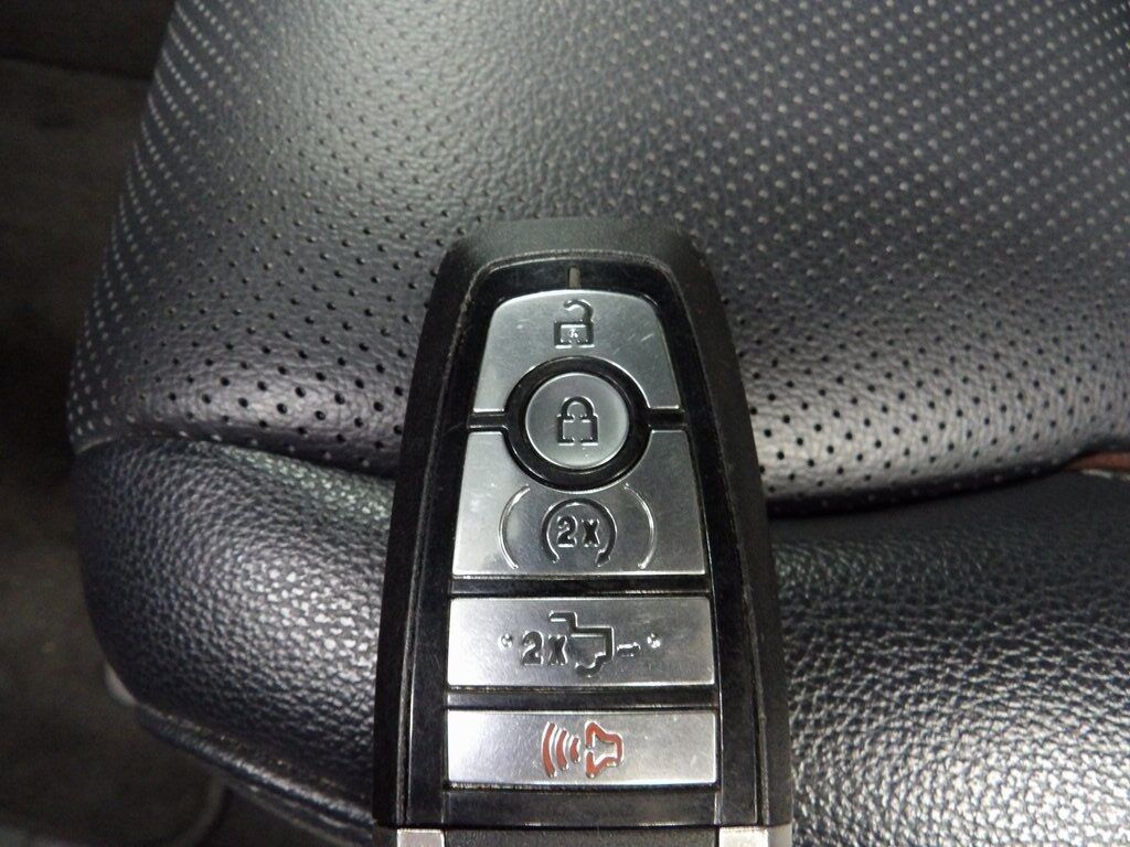 2023 Ford F-150 4x4 SuperCrew Lariat Fond du Lac WI