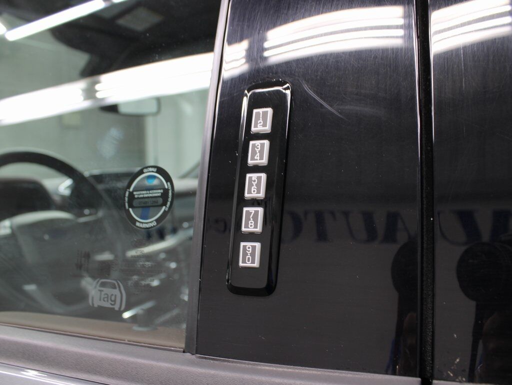 2023 Ford F-150 4x4 SuperCrew Lariat Fond du Lac WI