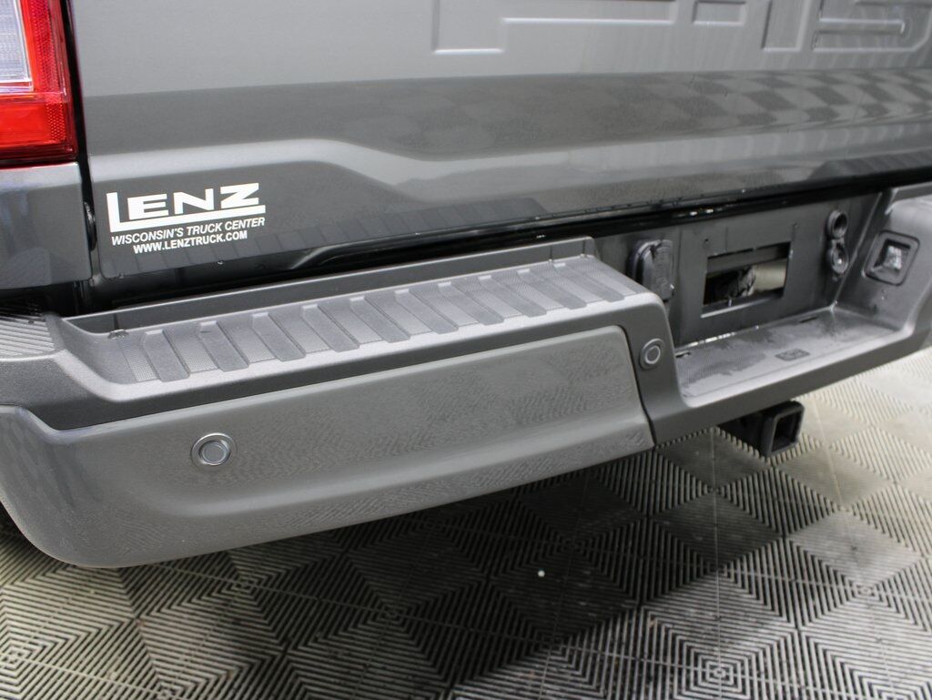 2023 Ford F-150 4x4 SuperCrew Lariat Fond du Lac WI
