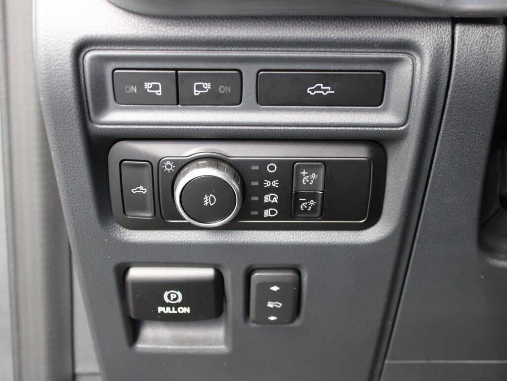 2023 Ford F-150 4x4 SuperCrew Lariat Fond du Lac WI