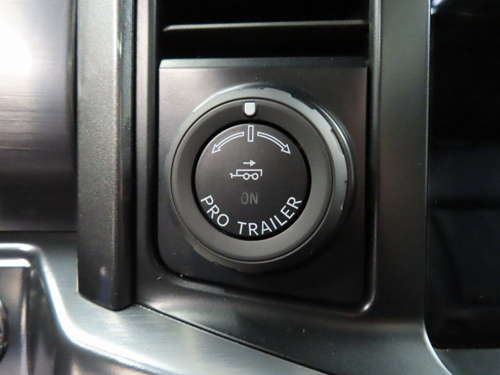2023 Ford F-150 4x4 SuperCrew Lariat Fond du Lac WI