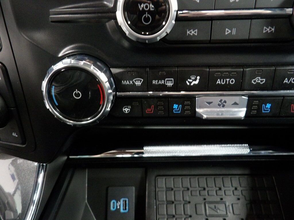 2023 Ford F-150 4x4 SuperCrew Lariat Fond du Lac WI