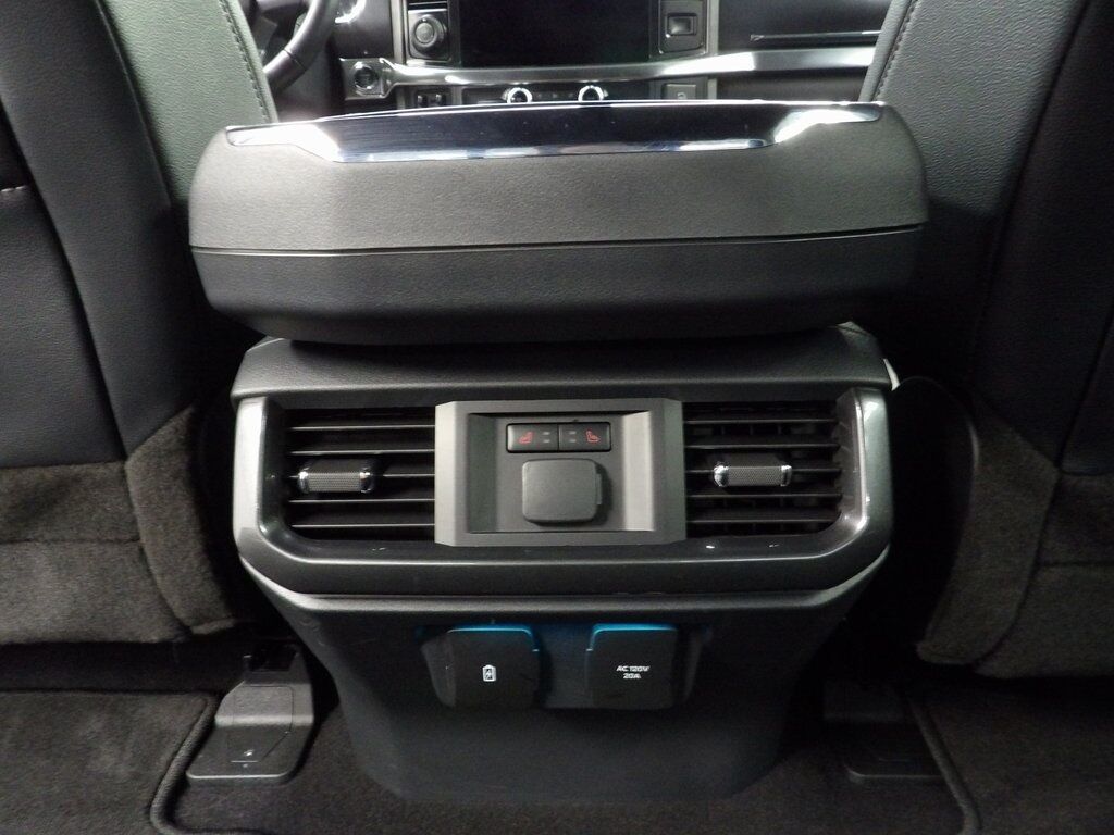 2023 Ford F-150 4x4 SuperCrew Lariat Fond du Lac WI