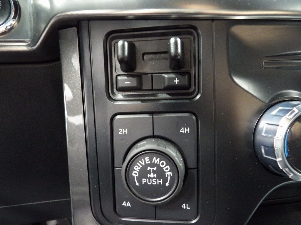 2023 Ford F-150 4x4 SuperCrew Lariat Fond du Lac WI